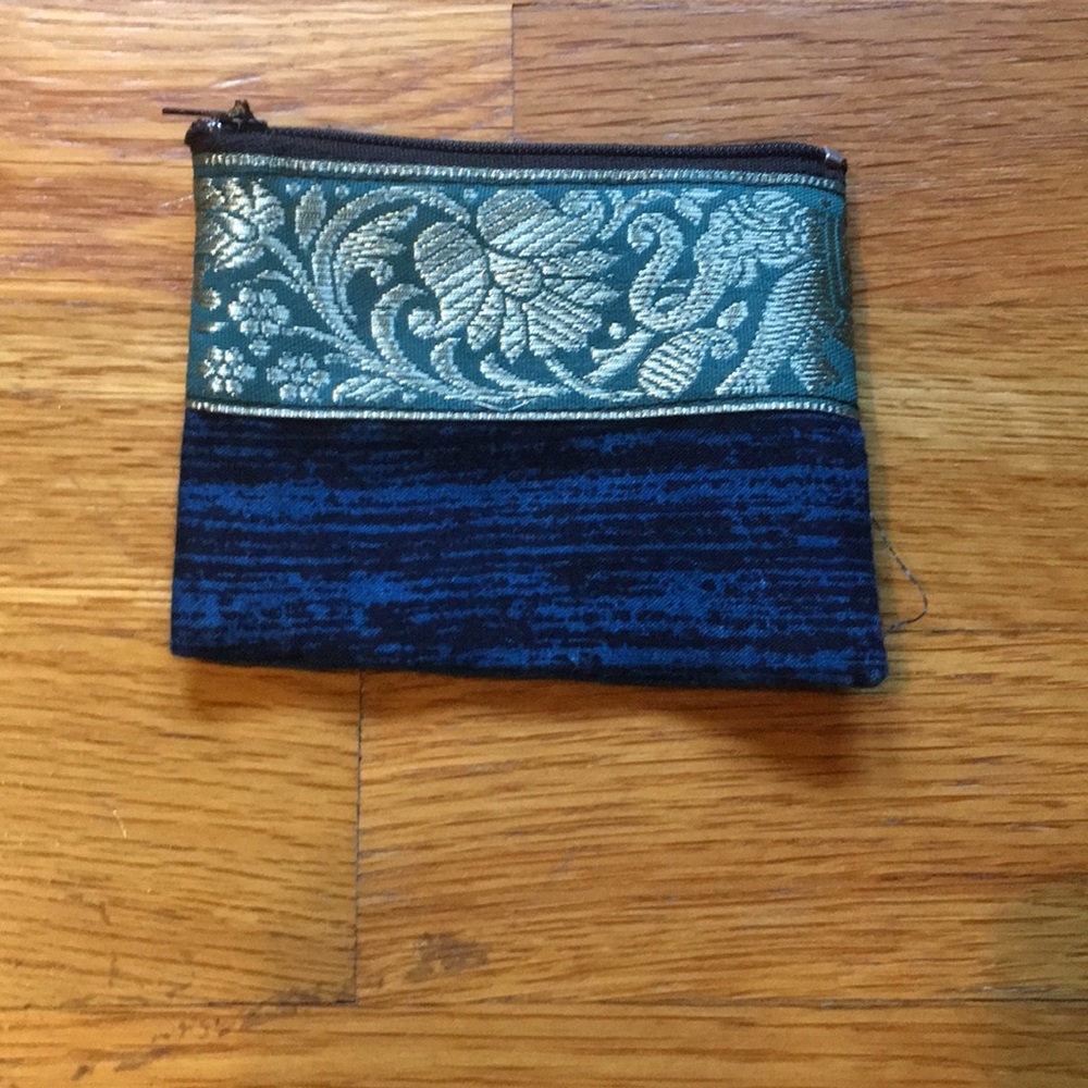 small bag or wallet